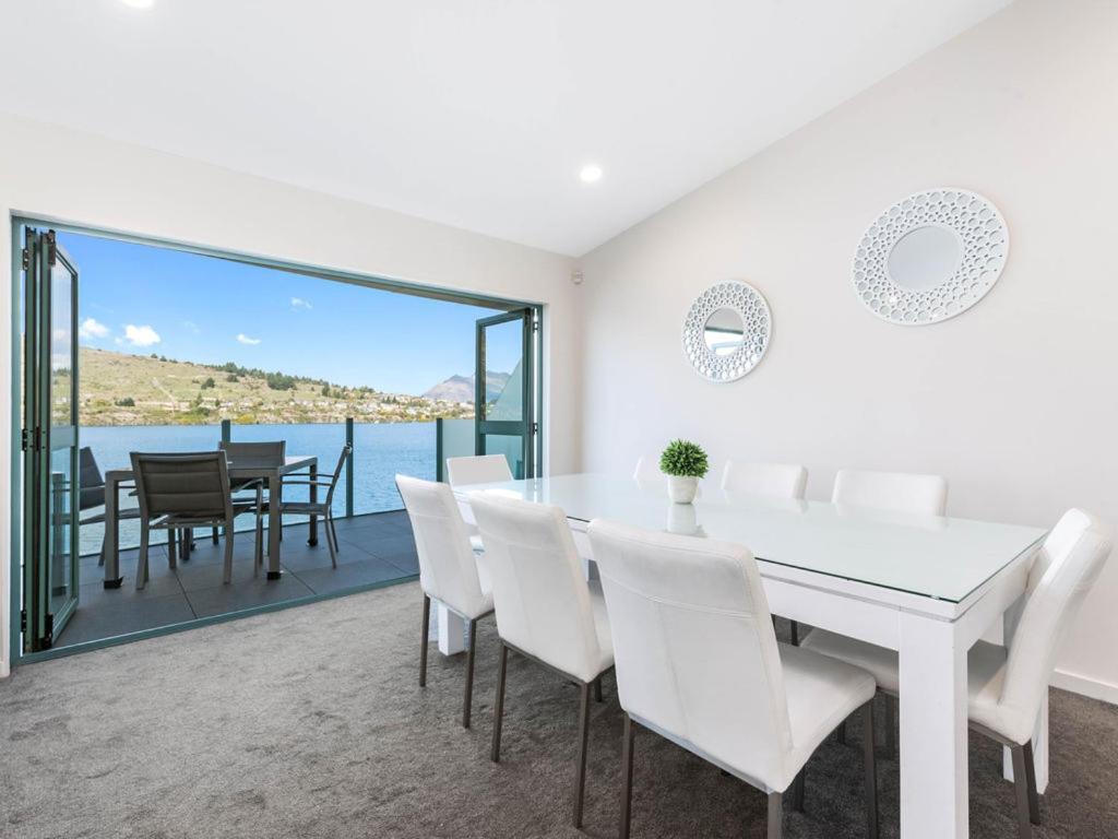 Lakefront Living At Remarkables Retreat - Unit 4 Queenstown Buitenkant foto